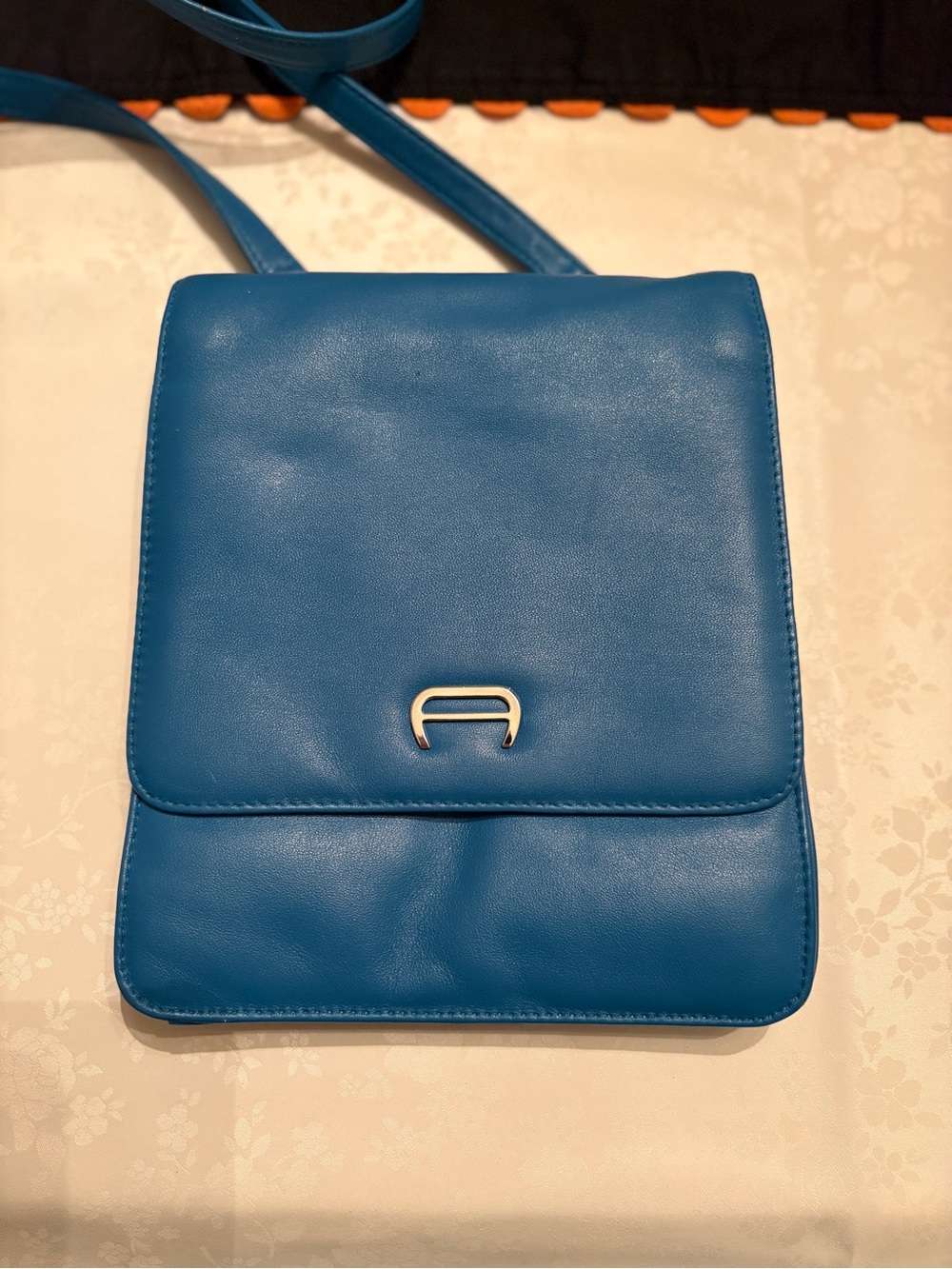 Etienne Aigner Genuine Leather Crossbody Purse Handbag Teal
